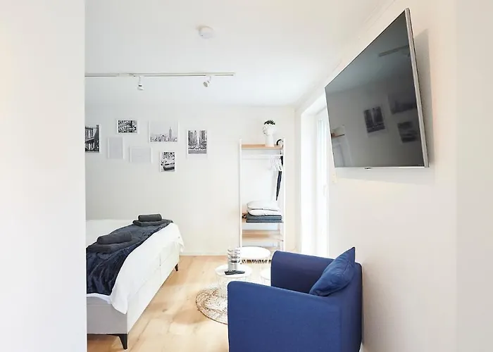 Stilvolles Ruhig, 24-7 Self-check In, Wlan Top, Parkplatz An Der Strasse, Bushaltestelle Vor Haus *